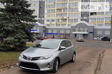 Toyota Auris  2012