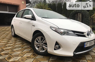 Toyota Auris  2013