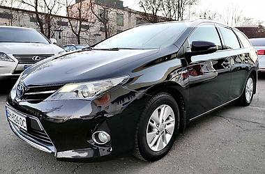 Toyota Auris  2014