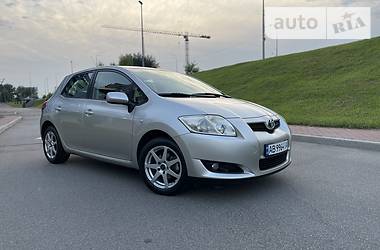 Toyota Auris  1.6   2006