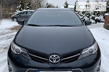 Toyota Auris  2013