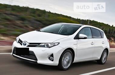 Toyota Auris  2013