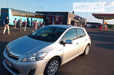 Toyota Auris  2010