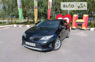 Toyota Auris  2013