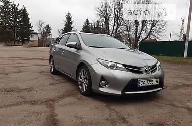 Toyota Auris  2014