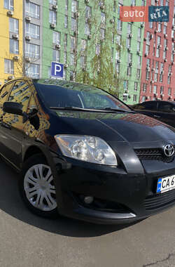 Toyota Auris  2007