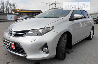 Toyota Auris  2013