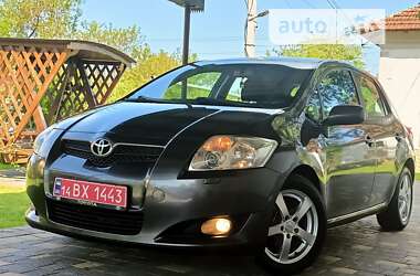 Toyota Auris  2007