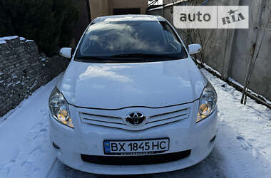 Toyota Auris  2011
