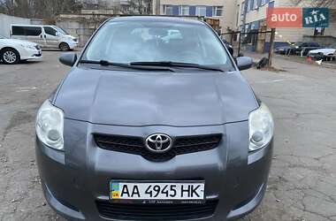 Toyota Auris  2008