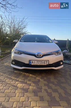Toyota Auris  2016
