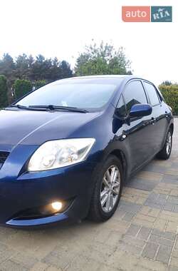 Toyota Auris 2009