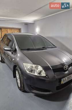 Toyota Auris  2008