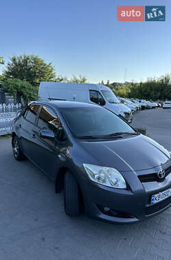 Toyota Auris  2008