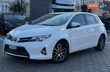 Toyota Auris  2013