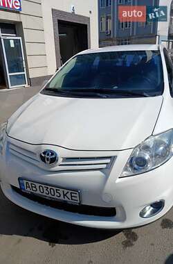 Toyota Auris  2012