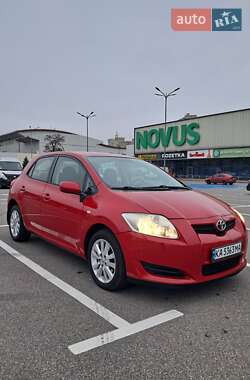 Toyota Auris  2011