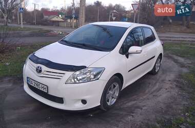 Toyota Auris 2011
