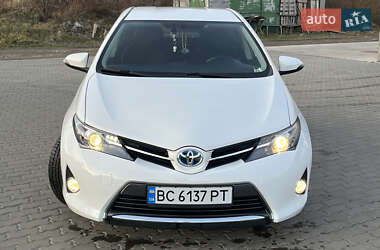 Toyota Auris  2014