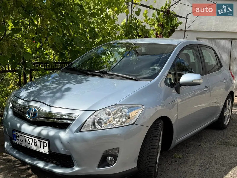 Toyota Auris 2012