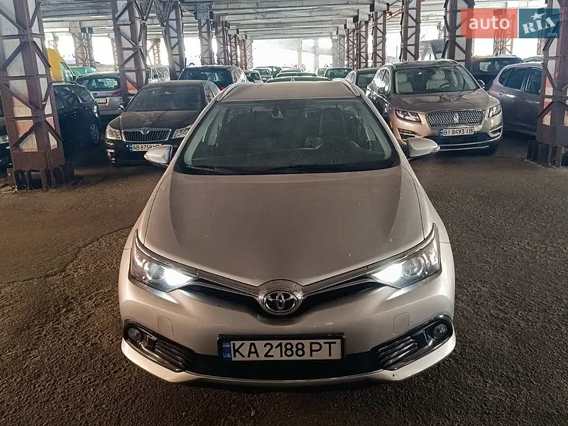 Toyota Auris