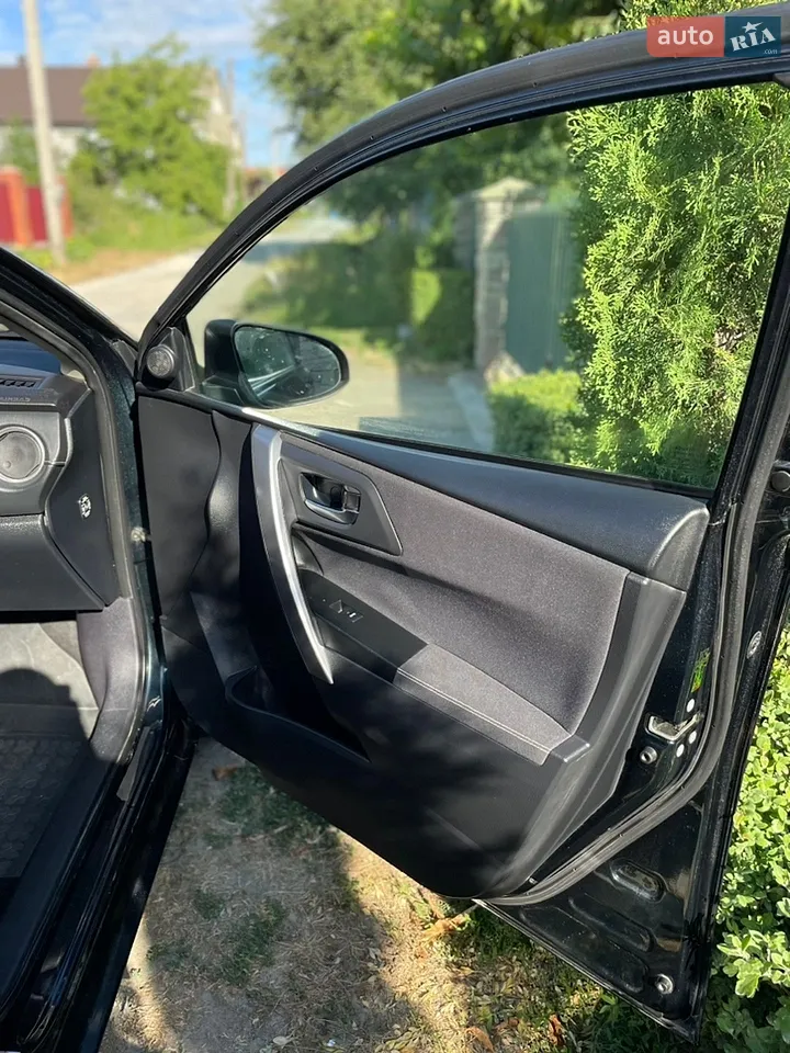 2014 Toyota Auris - мініатюра 3