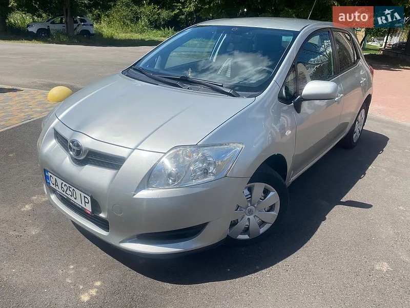 Toyota Auris 2009