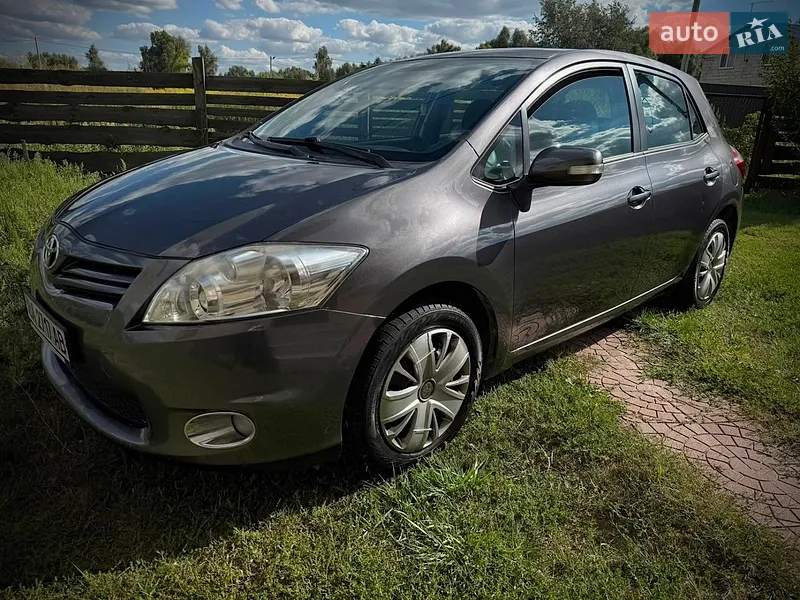 Toyota Auris
