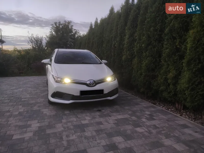Toyota Auris