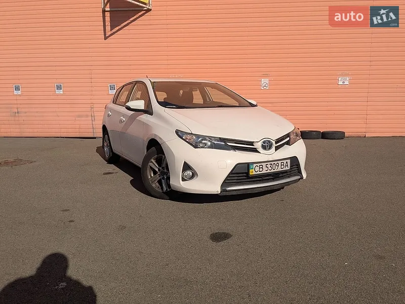 Toyota Auris
