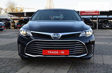 Toyota Avalon Hybrid 2016