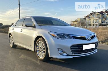 Toyota Avalon Hybrid  2014