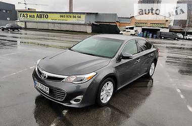 Toyota Avalon XLE 3.5 2015