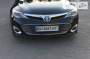 Toyota Avalon XLE 2015