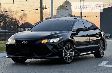 Toyota Avalon  XLE   2018