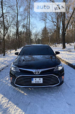 Toyota Avalon XLE 2016