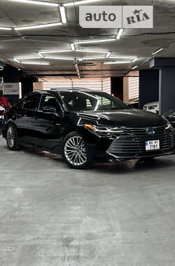 Toyota Avalon  2020