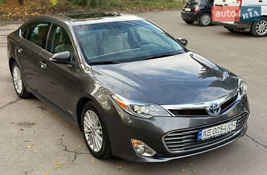 Toyota Avalon  2014