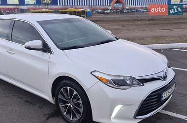 Toyota Avalon  2016