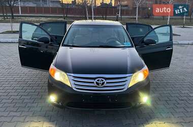 Toyota Avalon  2011