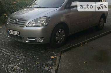 Toyota Avensis Verso  2001