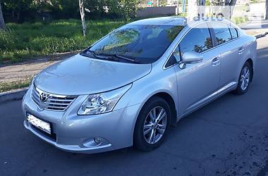 Toyota Avensis  2011