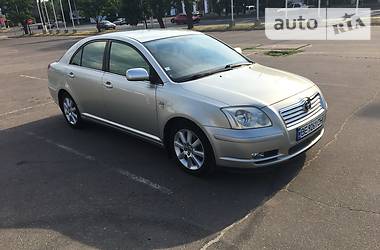 Toyota Avensis  2004