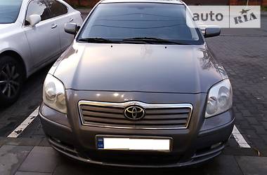 Toyota Avensis  2004