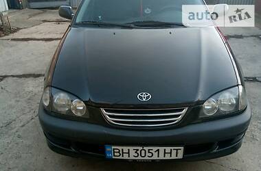 Toyota Avensis  2000