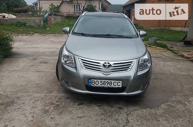 Toyota Avensis  2011