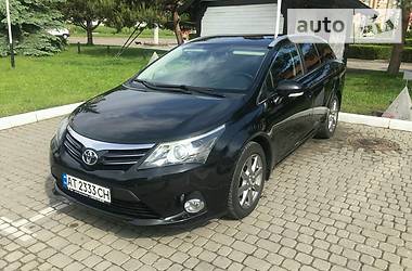 Toyota Avensis  2013