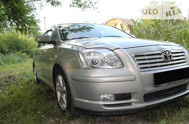 Toyota Avensis  2005