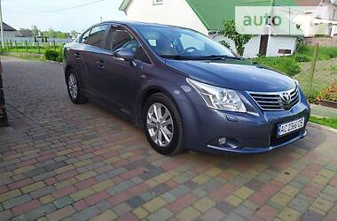 Toyota Avensis  2010