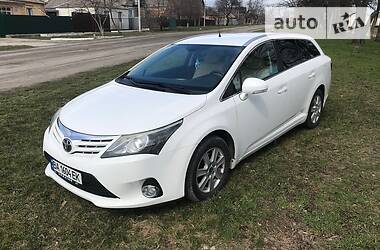 Toyota Avensis  2013